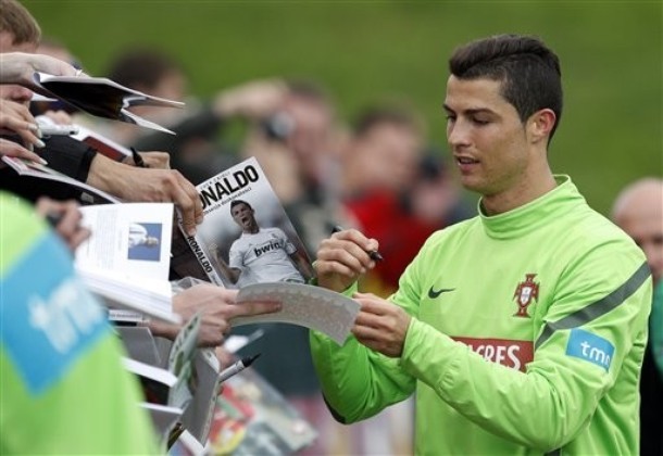Liệu Ronaldo có đáp lại sự kỳ vọng của NHM?